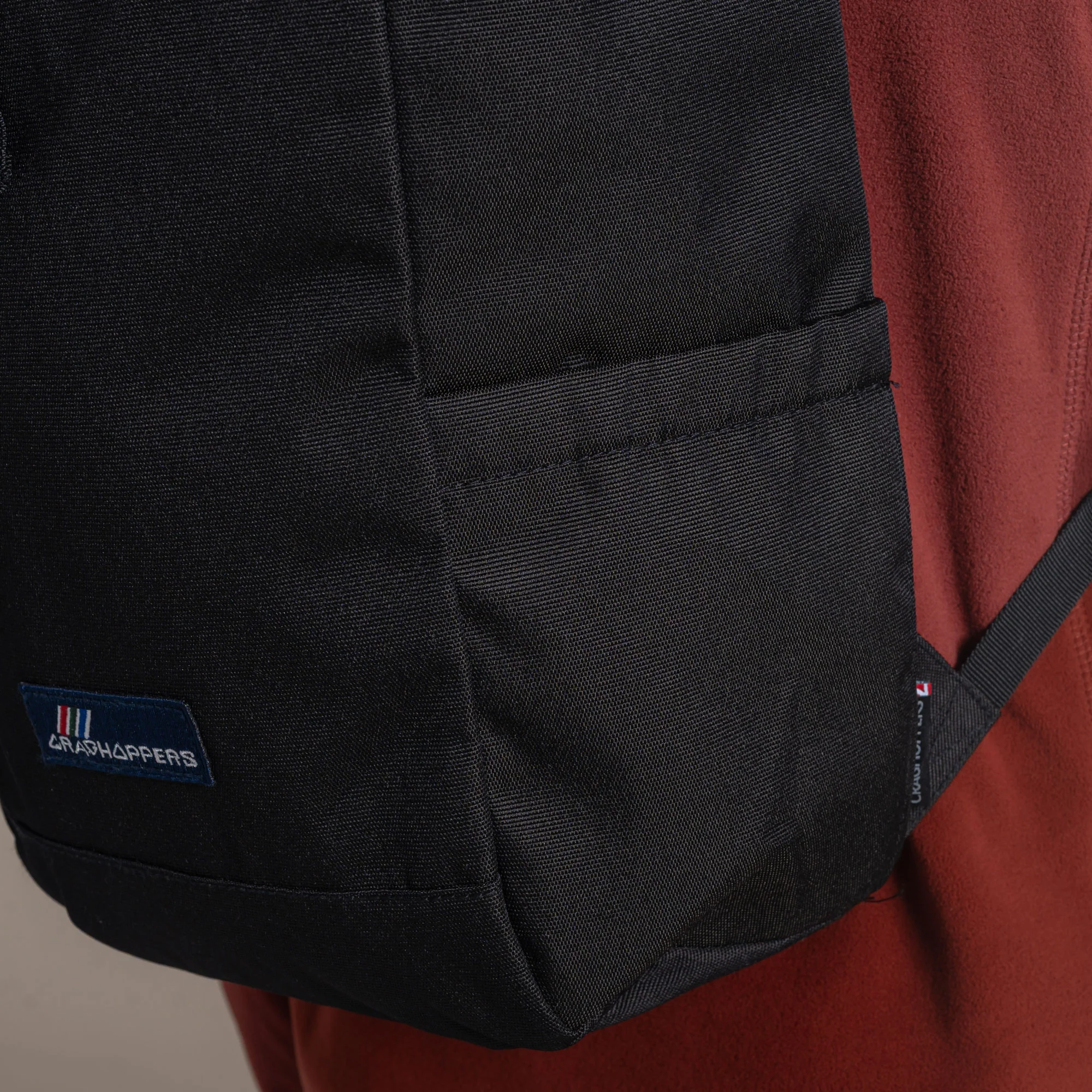 Craghoppers 20L Kiwi Classic Rolltop Backpack II | Black - Image 4