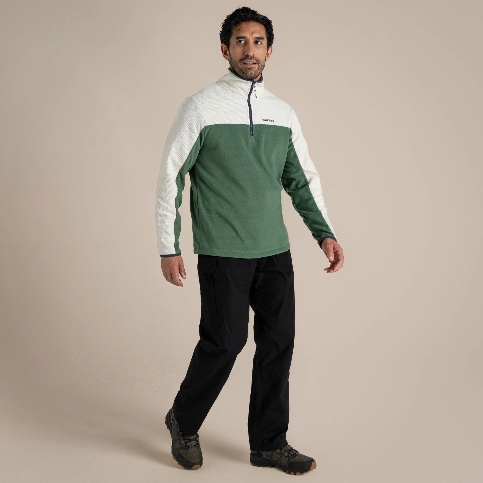Craghoppers Men's Kiwi Classic Trousers | Black - Image 3