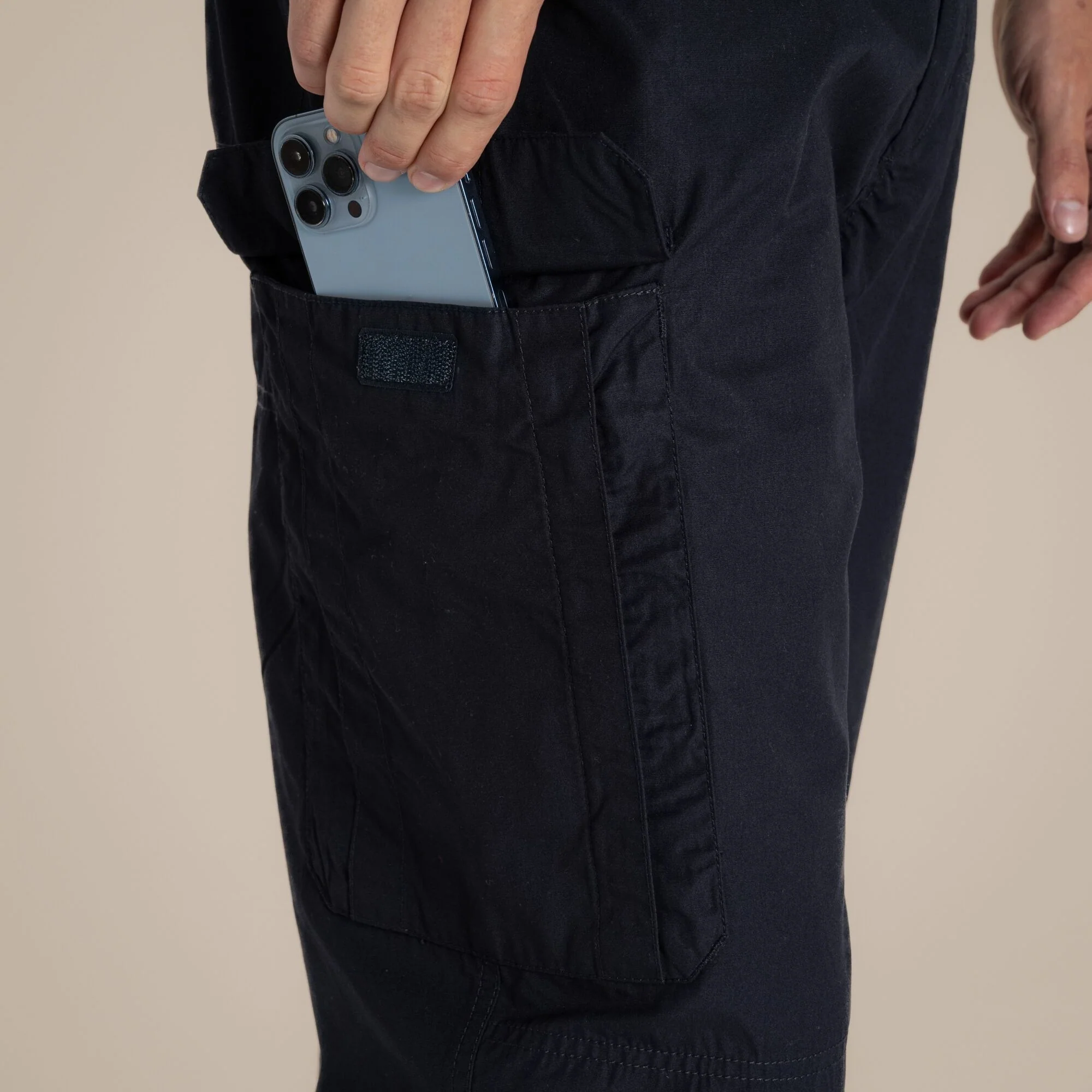 Craghoppers Men's Kiwi Classic Trousers | Dark Navy - Image 8
