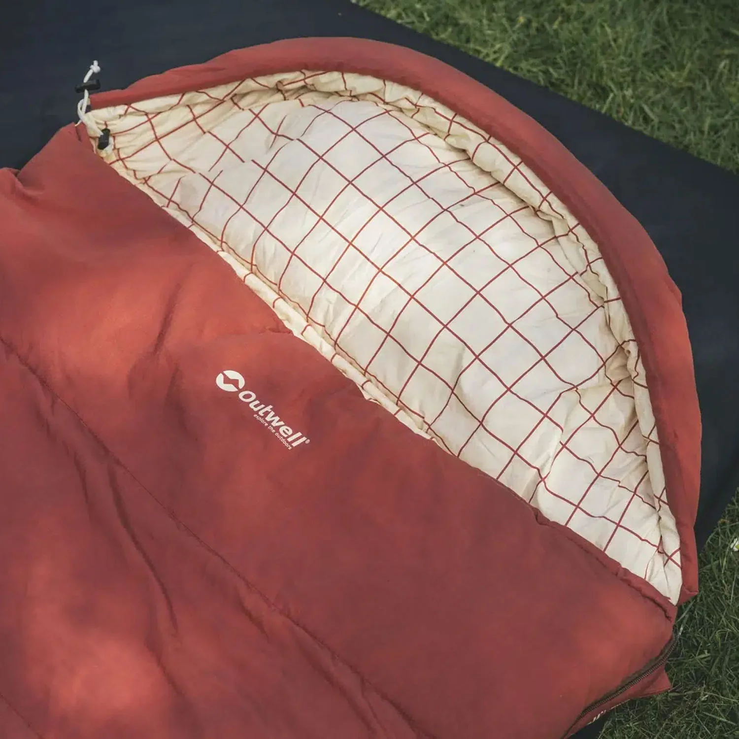 Outwell Camper Lux Sleeping Bag - Red - Image 8