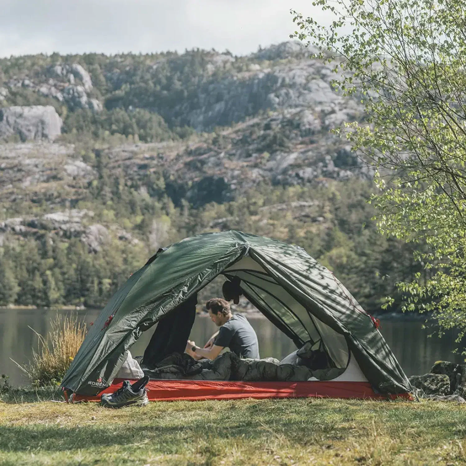 Robens Lodge 2 Exp 2-Person Tent - Image 11
