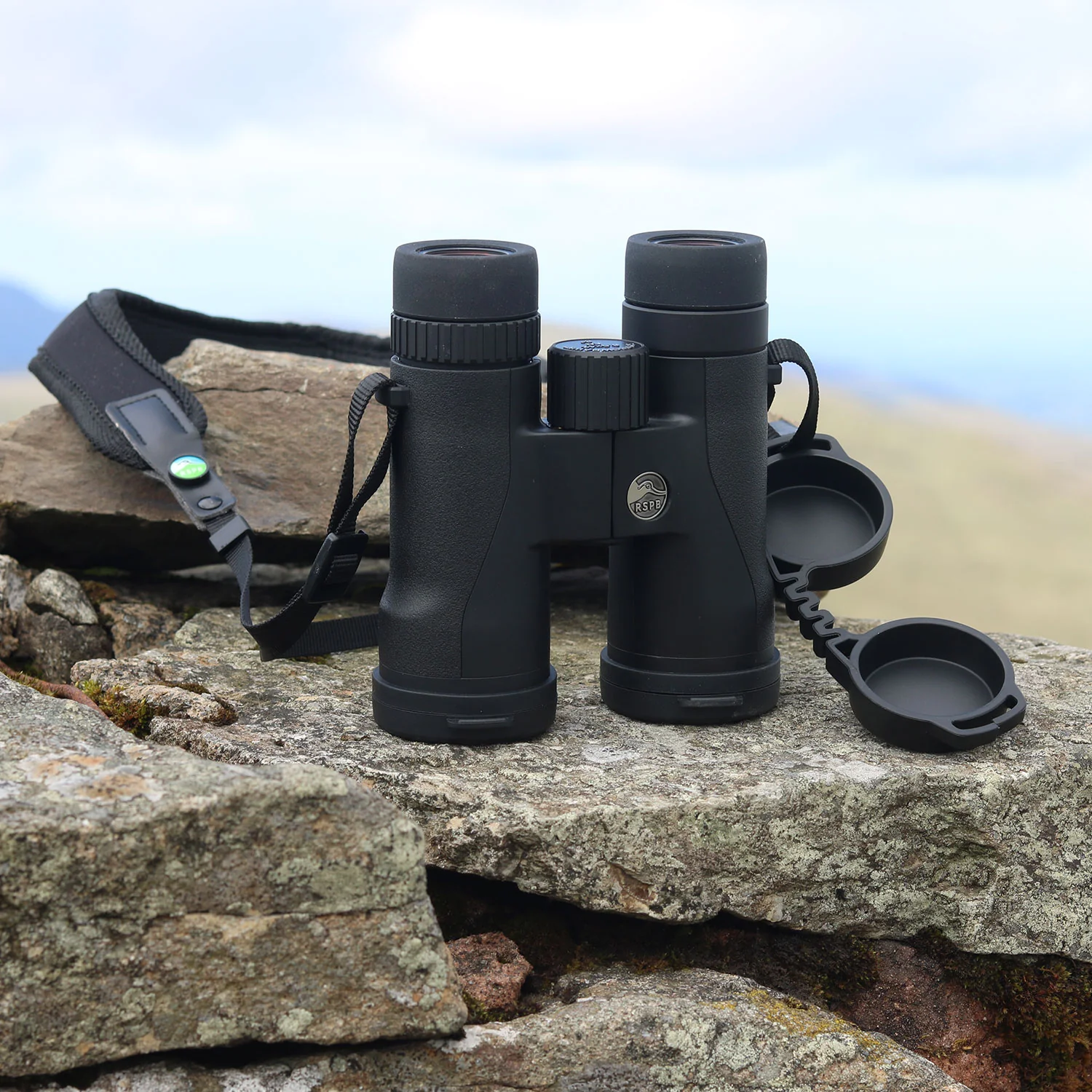 RSPB Sparrowhawk ED 10x42 Binoculars - Image 4