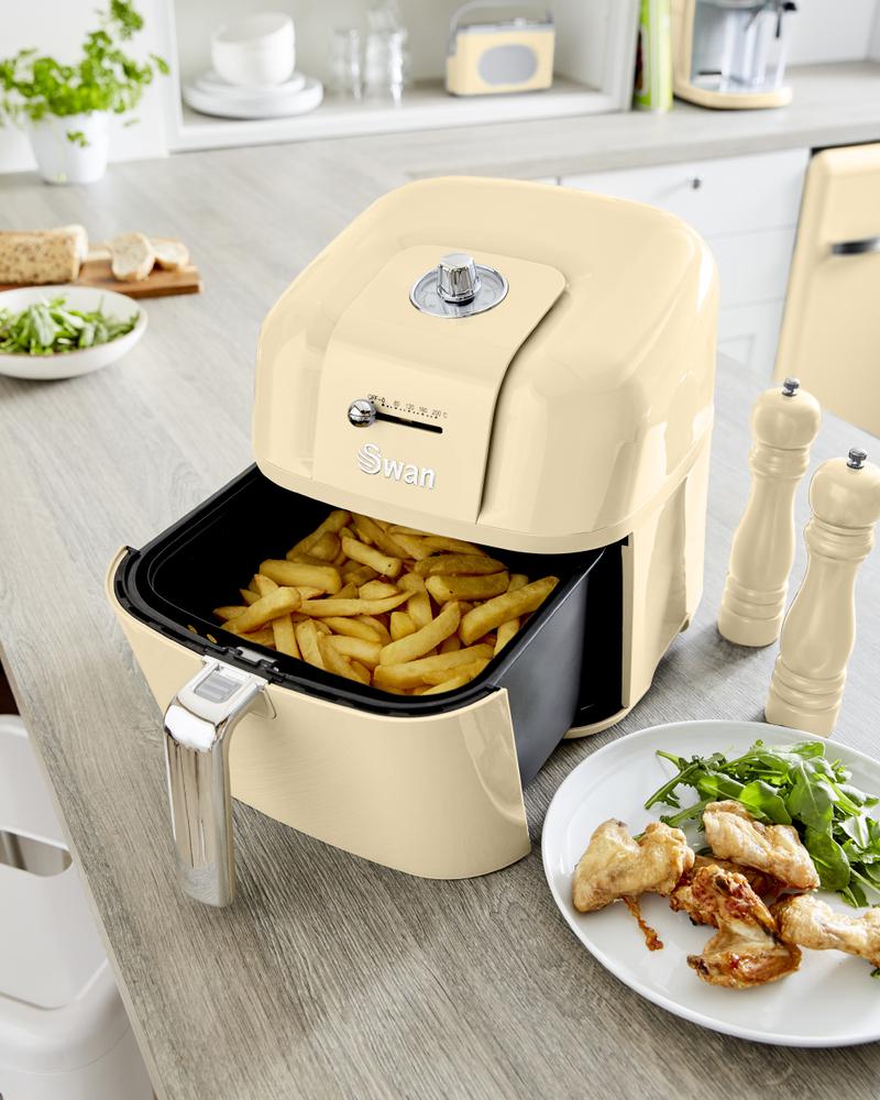 Swan Retro Manual Air Fryer in Cream - Image 5